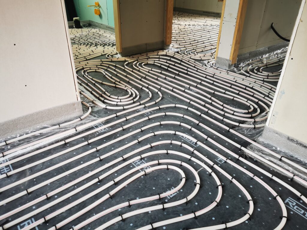 Detalle instalación suelo radiante