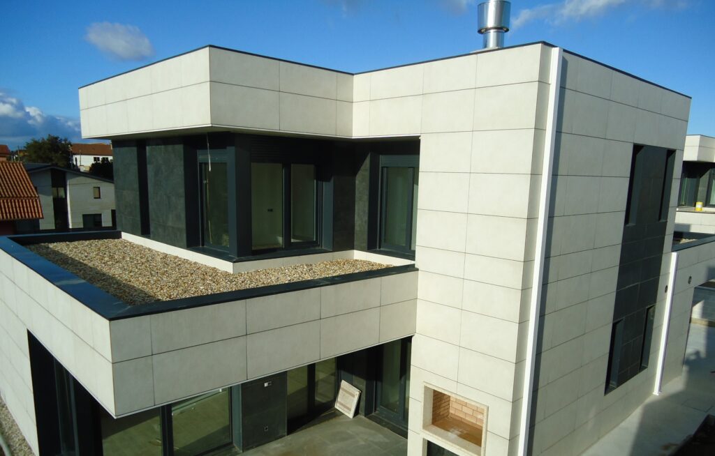 Parta alta fachada sur-oeste